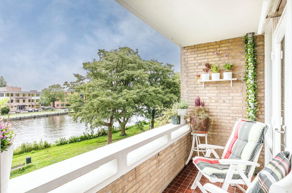 Paramaribostraat 93