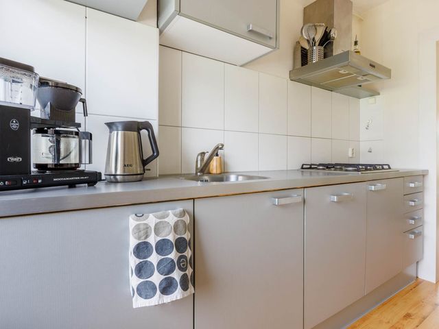 Paramaribostraat 93, Leiden