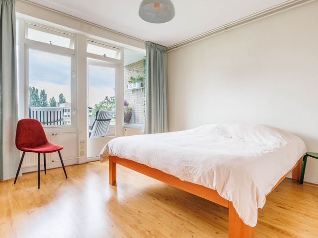 Paramaribostraat 93, Leiden