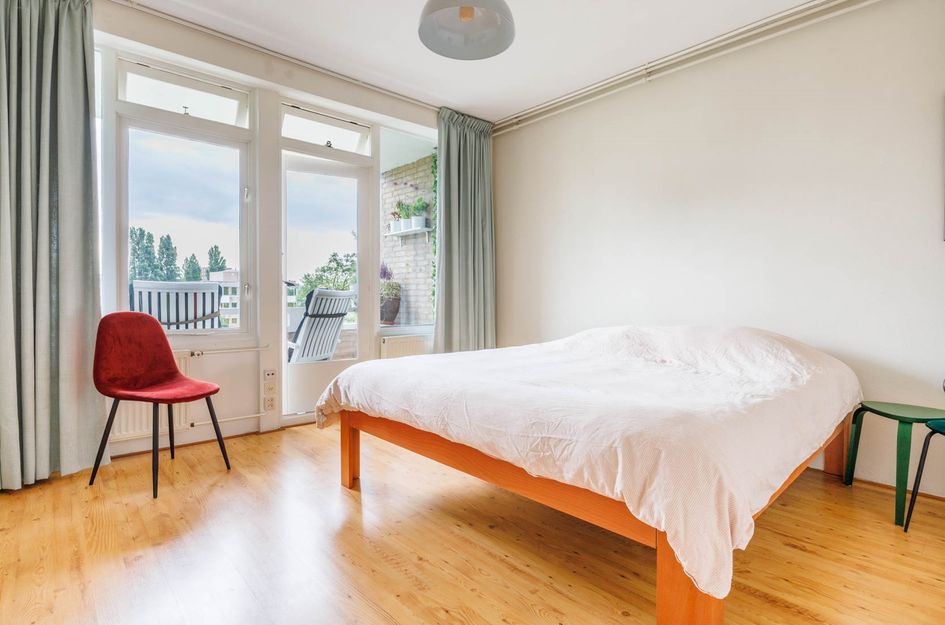 Paramaribostraat 93
