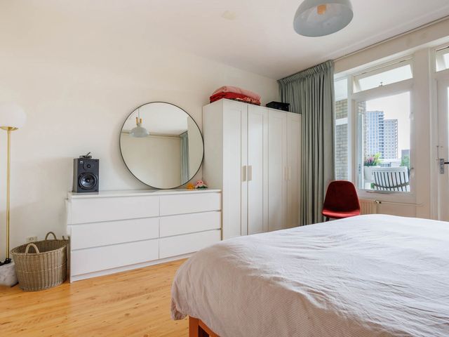 Paramaribostraat 93, Leiden