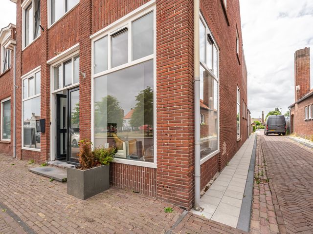 Dorpsstraat 8, Schoondijke