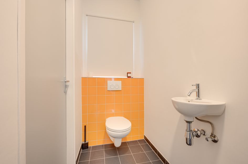 Dorpsstraat 8