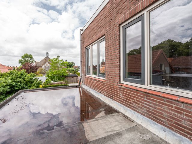 Dorpsstraat 8, Schoondijke