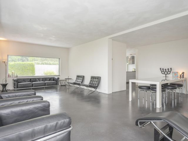 Maasheuvel 52, Roosteren