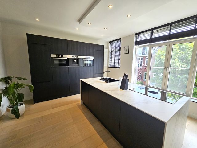 Van Oosterzeestraat 22A, Rotterdam