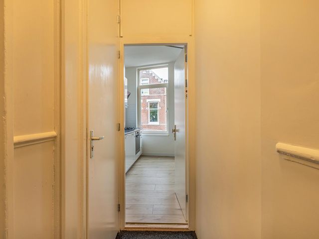 Willem van Hillegaersbergstraat 117B, Rotterdam