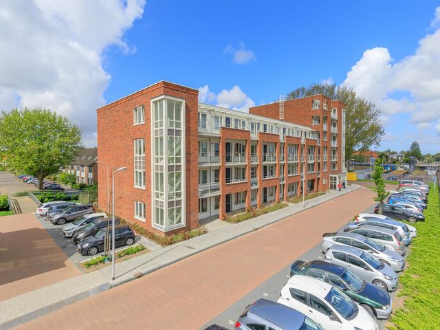 Stationsplein 22, Pijnacker