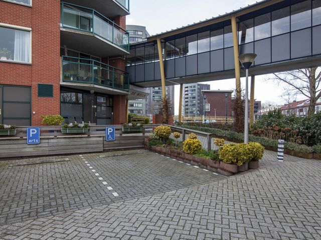 Bernhardhof 613, Gouda