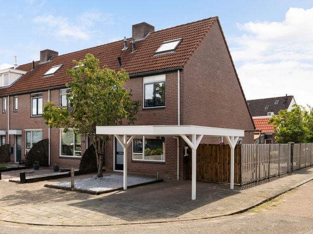Koningin Julianastraat 101, Beesd