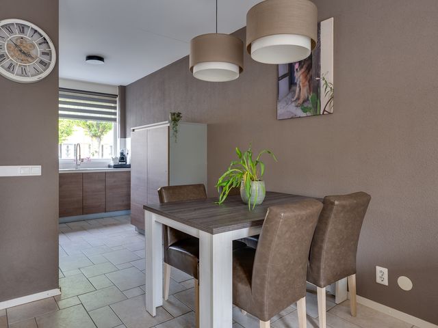 Seinhuiswei 25, Barendrecht