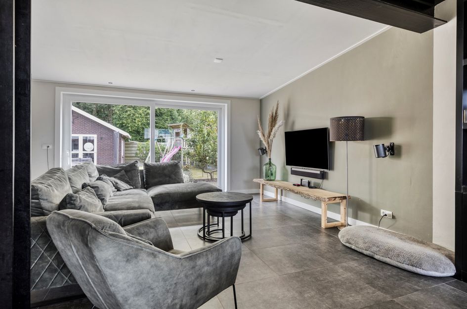 Oosterstraat 25