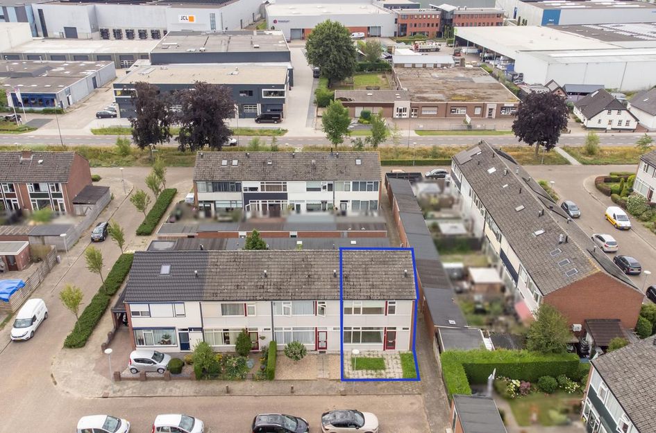 Prof.Van der Leeuwstraat 7