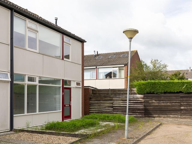 Prof.Van der Leeuwstraat 7, 'S-Heerenberg