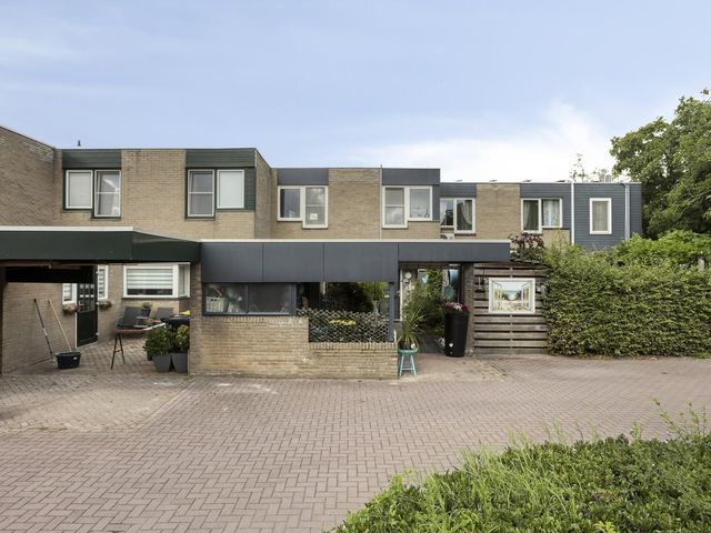 Jan Tooropstraat 13, Oud-Beijerland