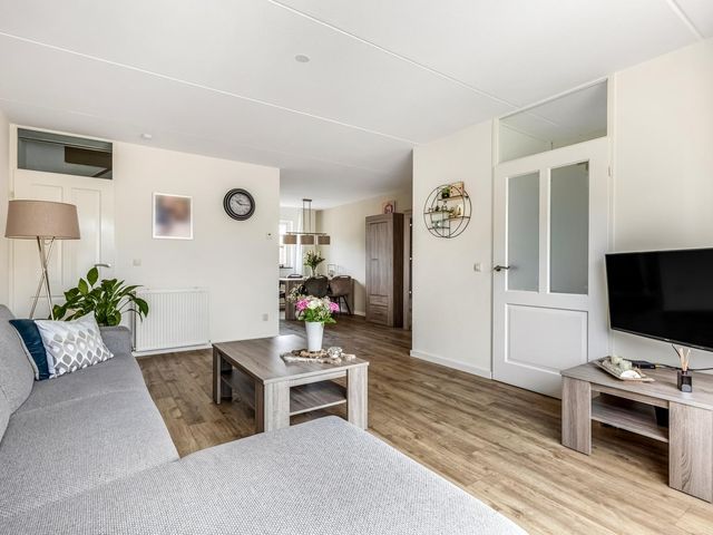De Windroos 38, Gendt