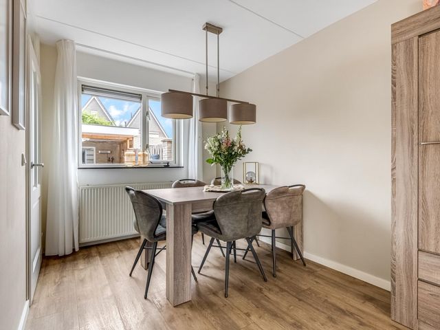 De Windroos 38, Gendt