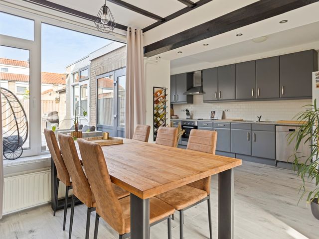 Mauvestraat 9, Terneuzen