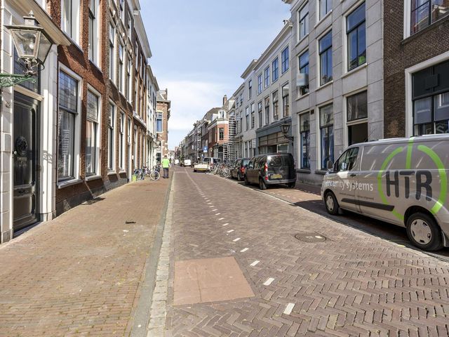Hogewoerd 131, Leiden