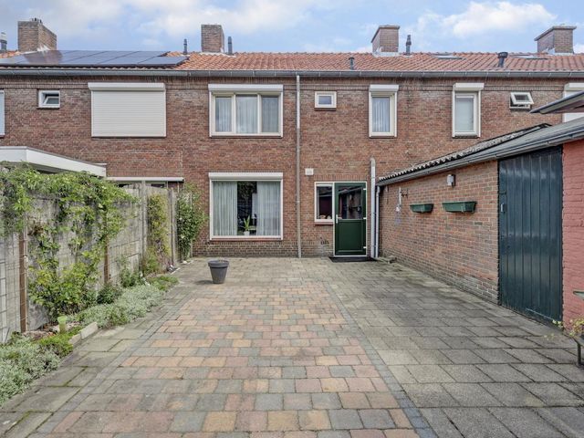 Albrecht Rodenbachstraat 10, Waalwijk