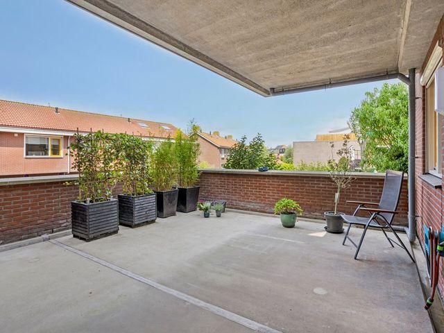 Oranjestraat 10, Arkel