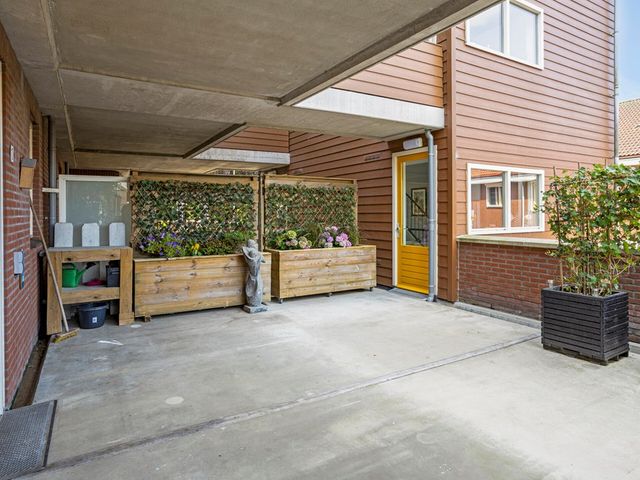 Oranjestraat 10, Arkel