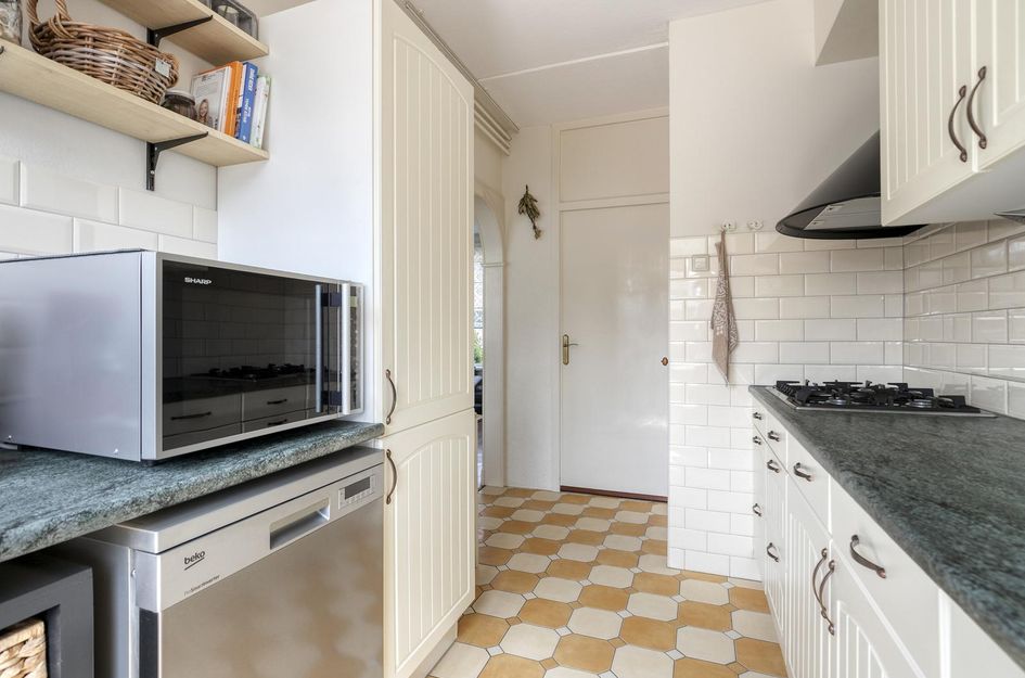 Johan Costenobelstraat 16
