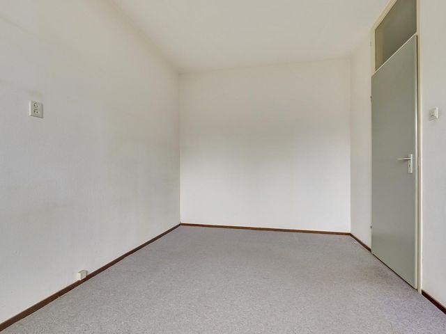 Plataanstraat 10, Nieuwerkerk