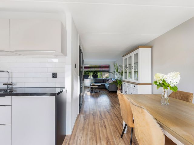 Intang 12, Lemmer