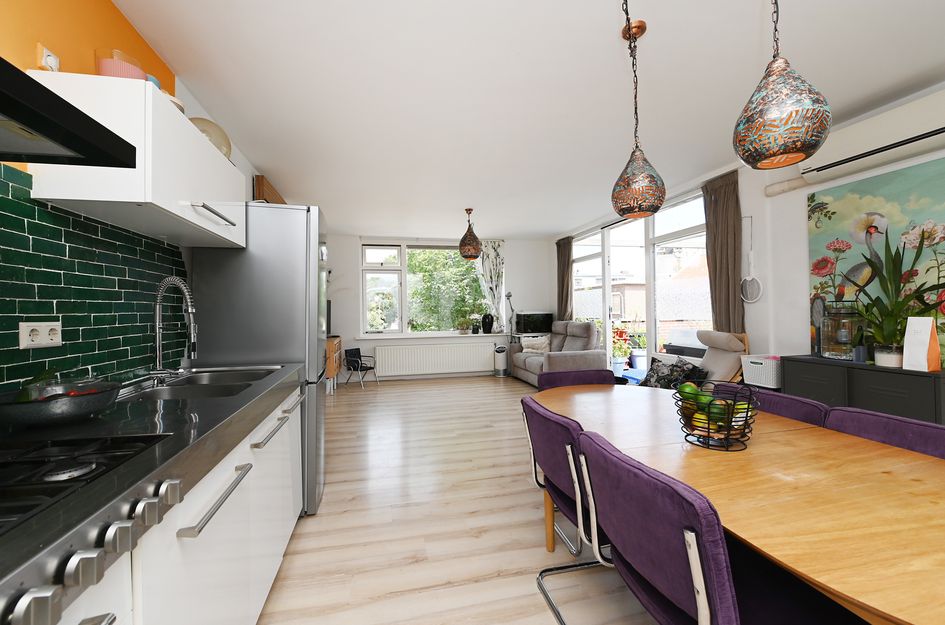 Helmstraat 14B