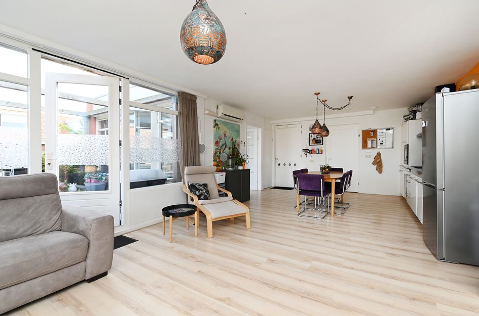 Helmstraat 14B