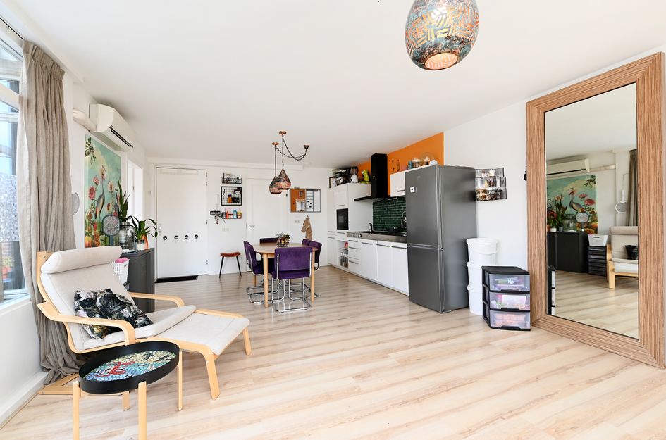 Helmstraat 14B