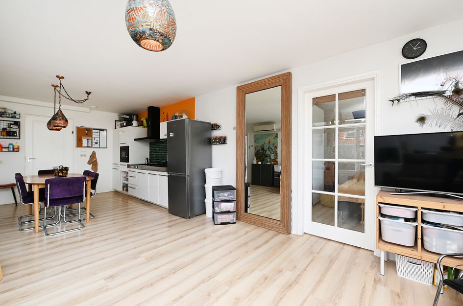 Helmstraat 14B