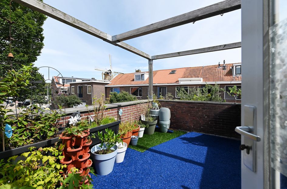 Helmstraat 14B