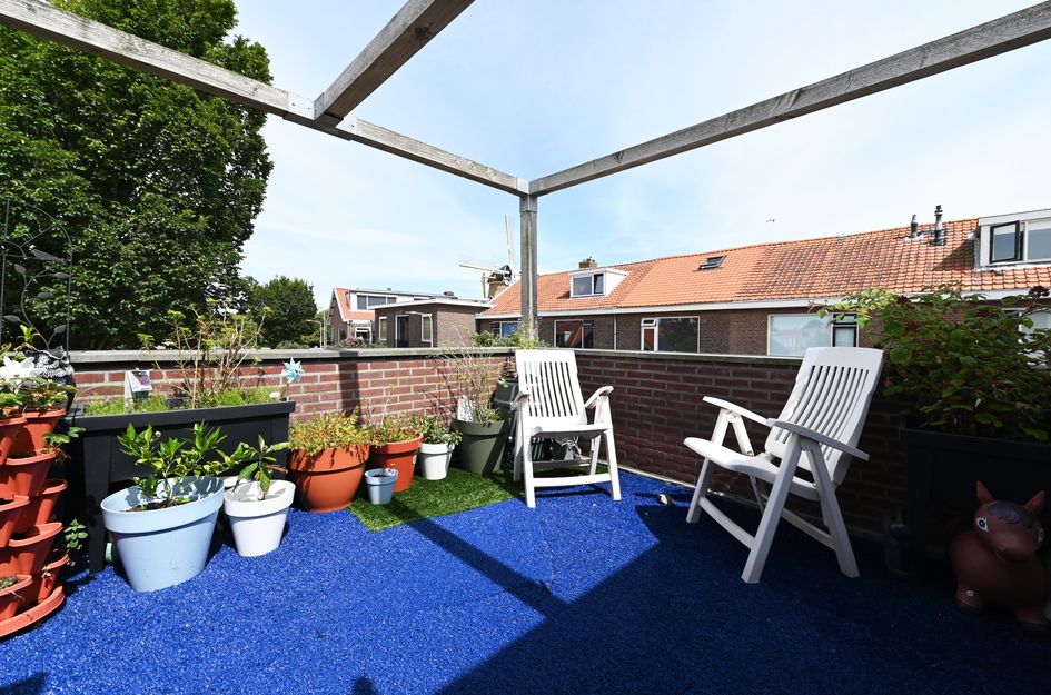 Helmstraat 14B