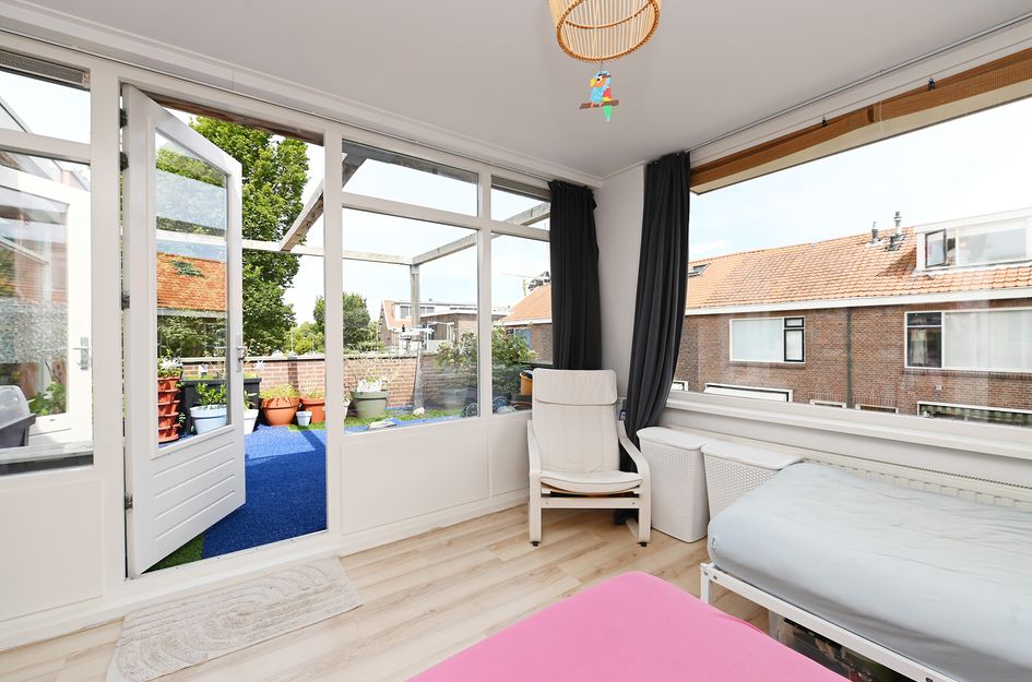 Helmstraat 14B