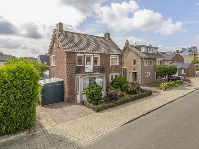 Plechelmusstraat 4, Tegelen