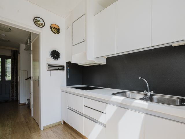 Ijsbloempad 11, Spijkenisse