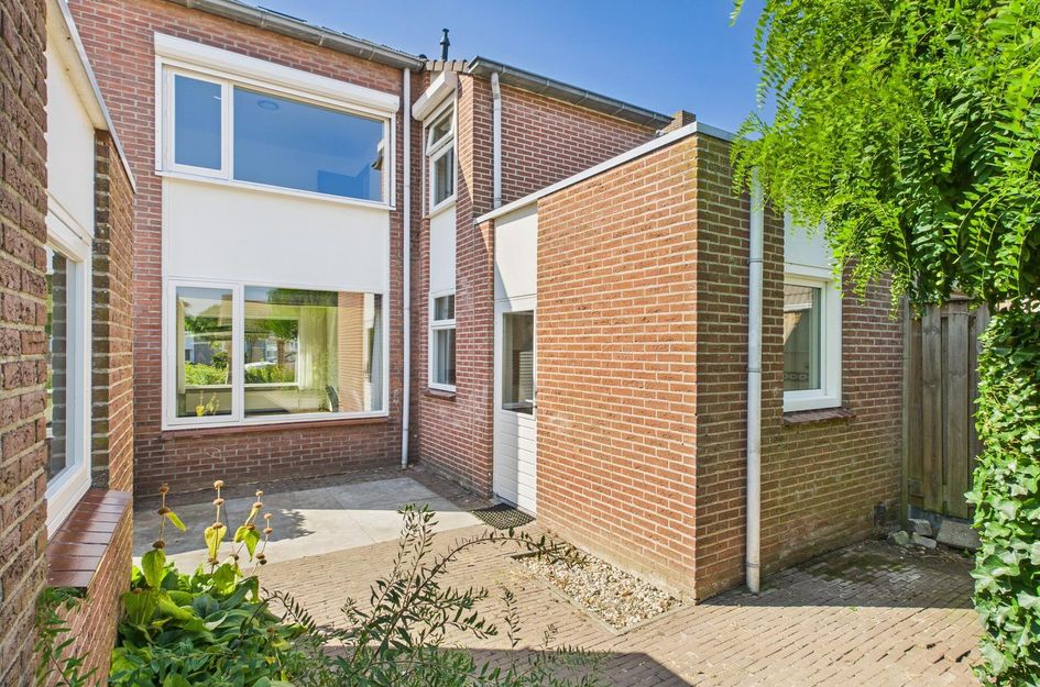 Adriaan Walravenstraat 15