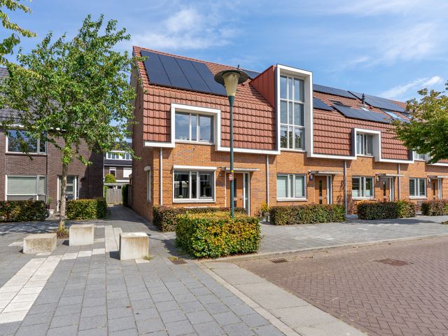 Veenwortel 15, Elst