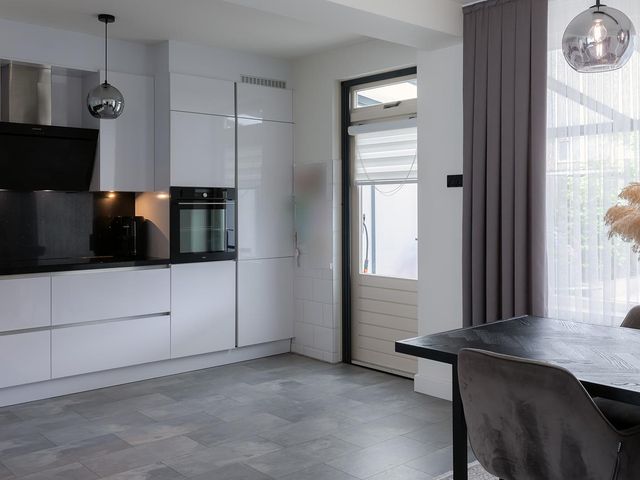 Jan de Rijpstraat 18, Best