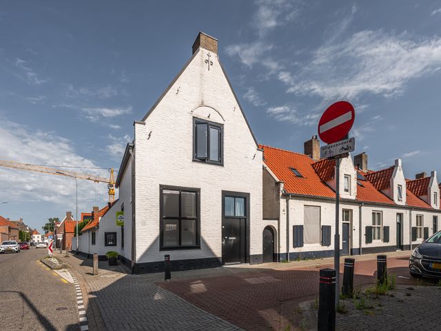 Zuiddijkstraat 11, Sluis