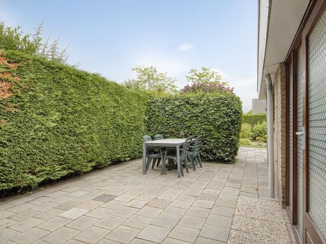 Frederikstraat 11, Serooskerke