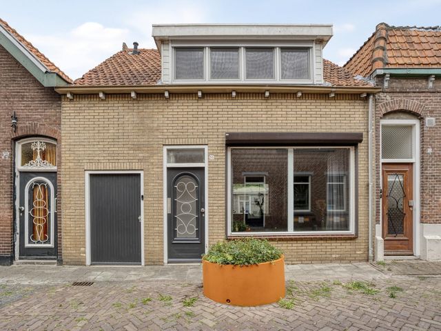 Donze Visserstraat 55, Terneuzen