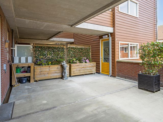 Oranjestraat 10, Arkel
