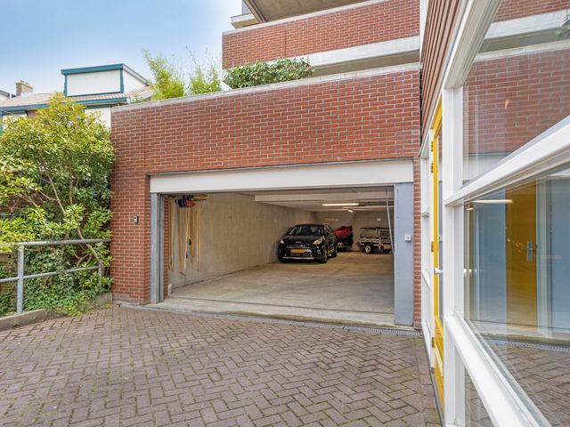 Oranjestraat 10, Arkel