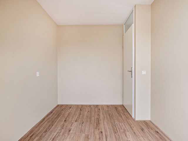 Beursjeskruidstraat 21, Almere