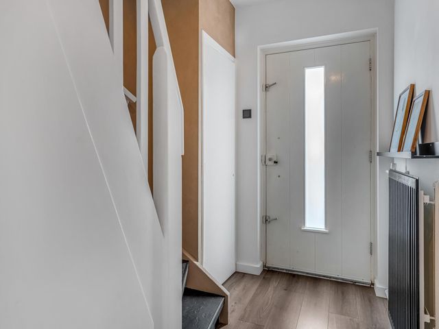 De Kist 61, Elst