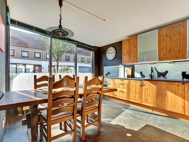 Mergelland 83, Apeldoorn