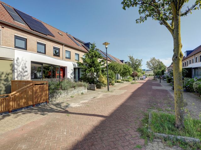 Mergelland 83, Apeldoorn